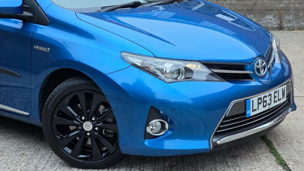 Toyota Auris D-4d Active Blue #95
