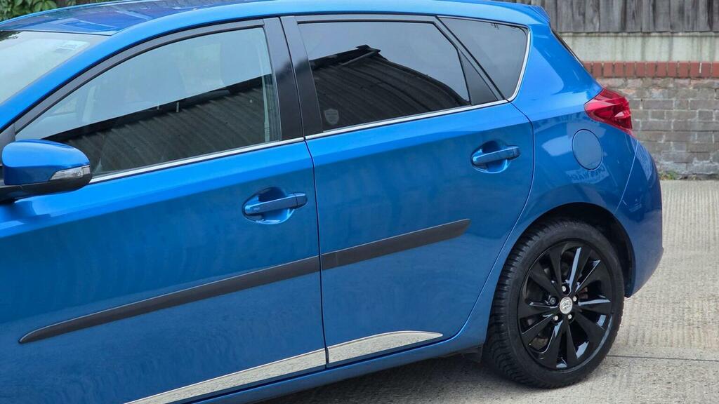 Toyota Auris D-4d Active Blue #77