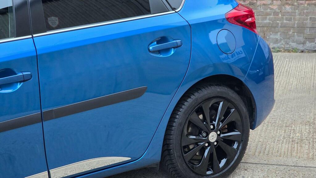 Toyota Auris D-4d Active Blue #72