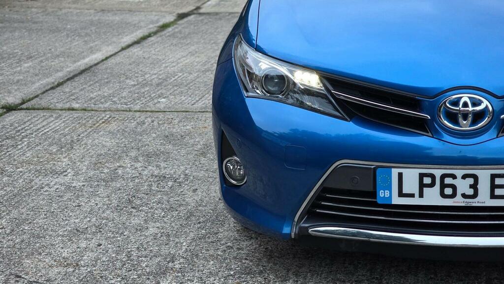 Toyota Auris D-4d Active Blue #68