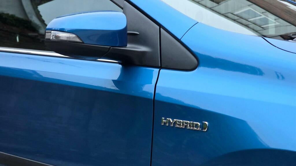Toyota Auris D-4d Active Blue #88