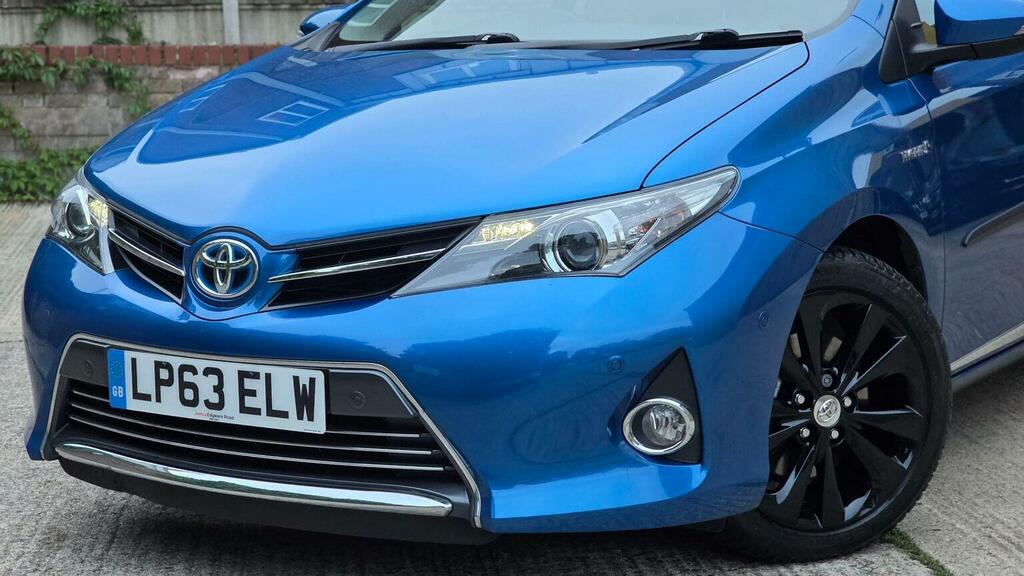 Toyota Auris D-4d Active Blue #81