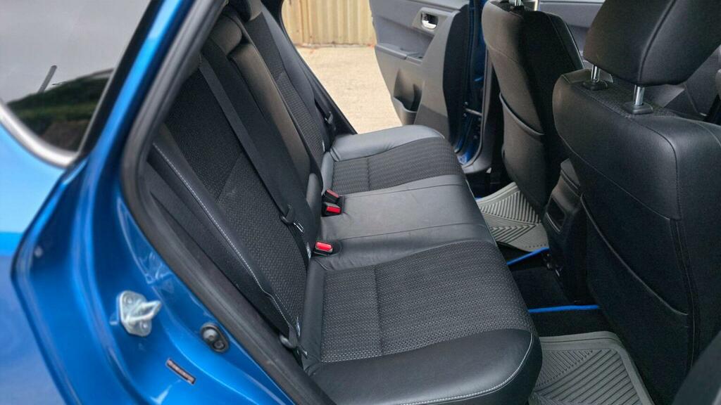 Toyota Auris D-4d Active Blue #45