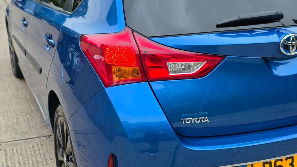 Toyota Auris D-4d Active Blue #61