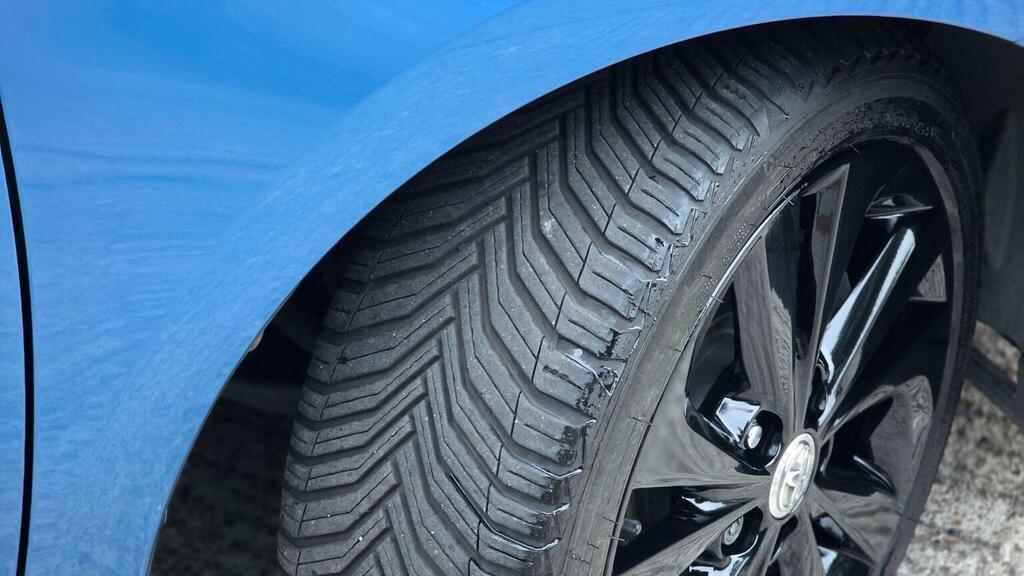 Toyota Auris D-4d Active Blue #83