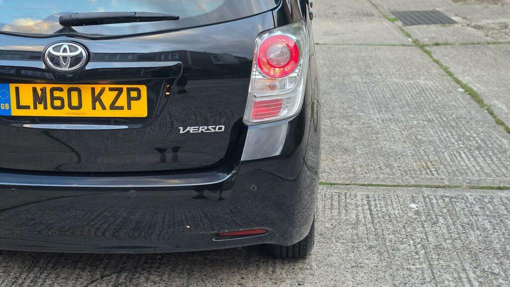 Toyota Verso Black #49