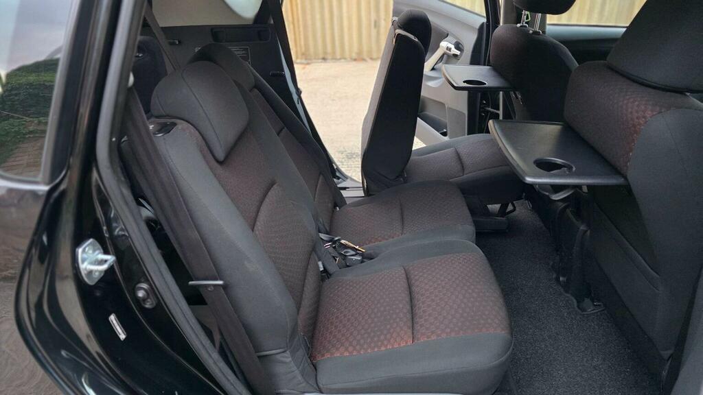 Toyota Verso Black #34