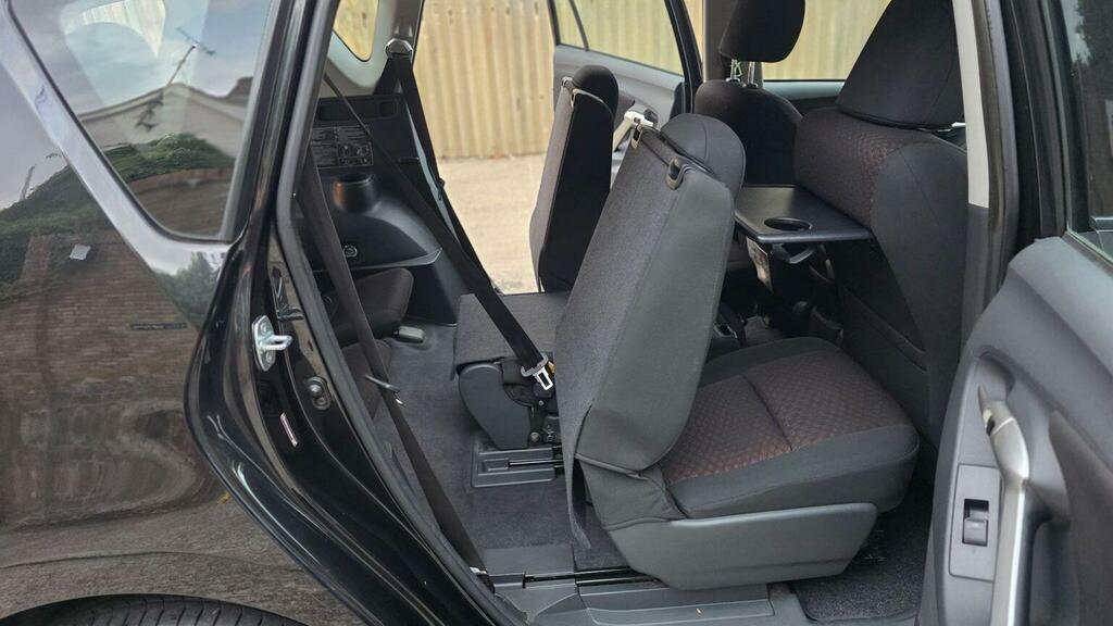 Toyota Verso Black #15