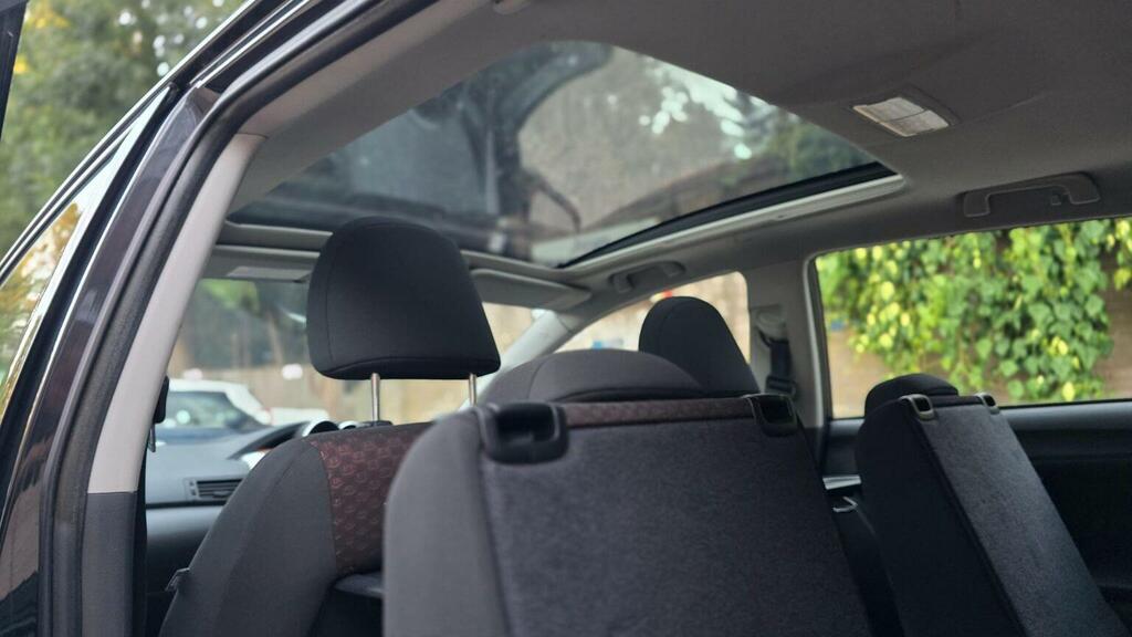 Toyota Verso Black #21