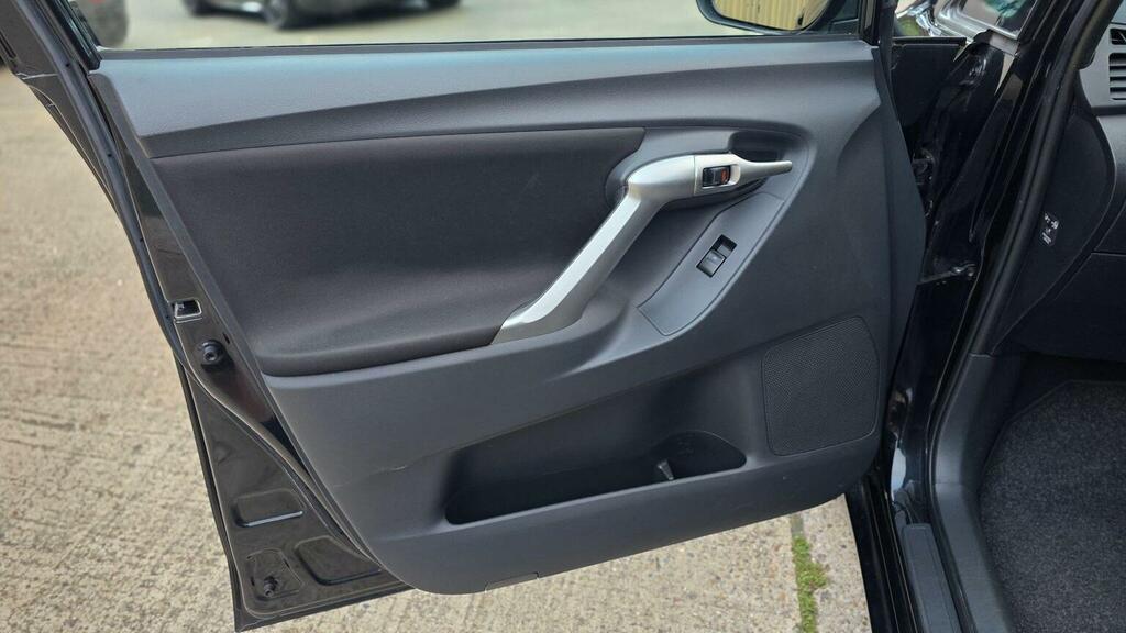 Toyota Verso Black #45