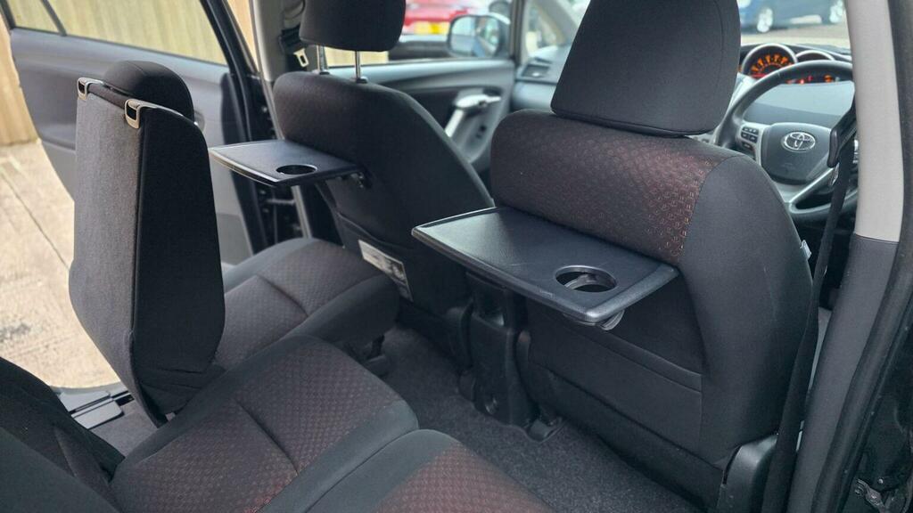 Toyota Verso Black #13