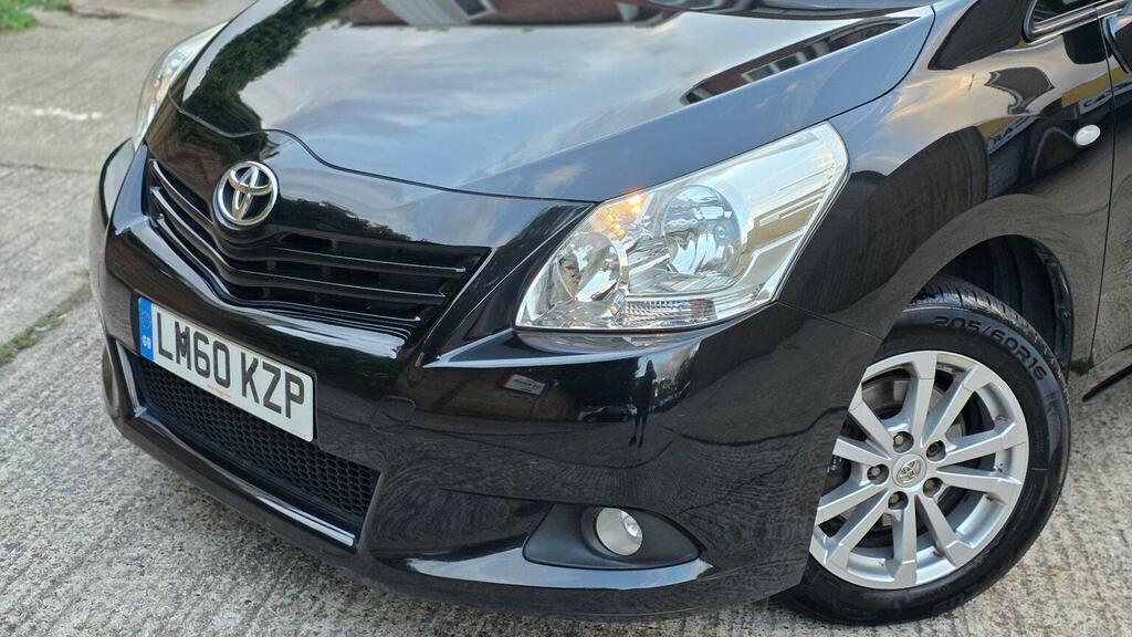 Toyota Verso Black #58
