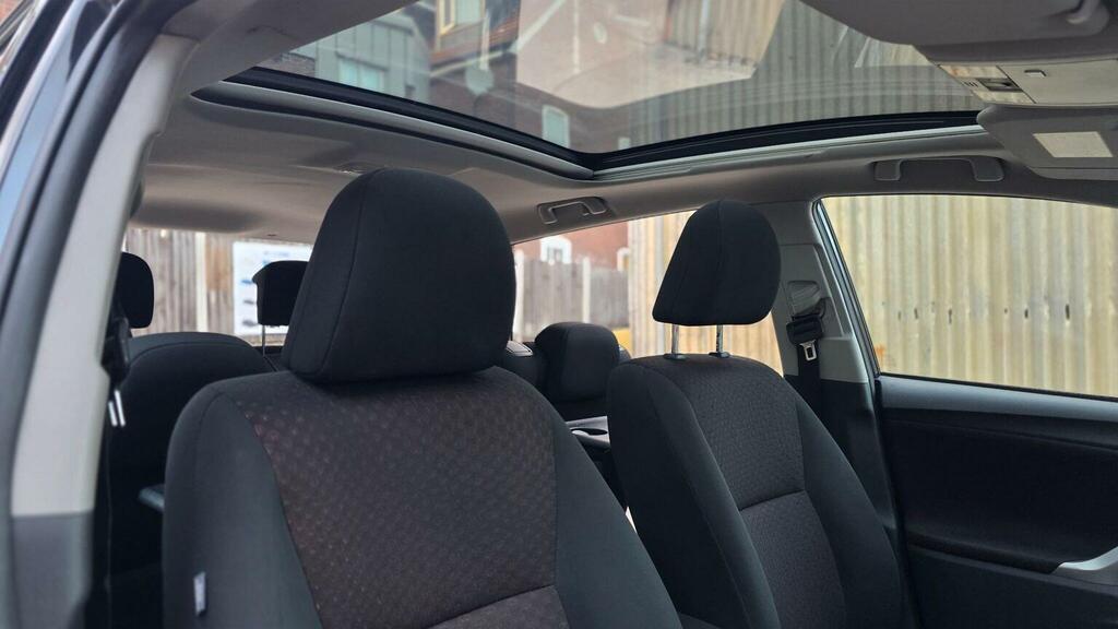 Toyota Verso Black #23