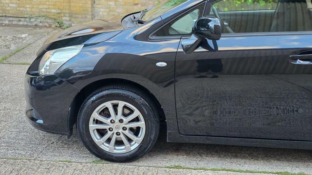 Toyota Verso Black #46