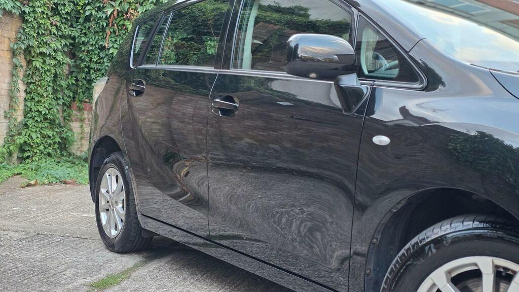 Toyota Verso Black #69