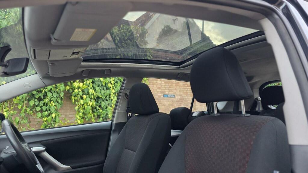 Toyota Verso Black #20