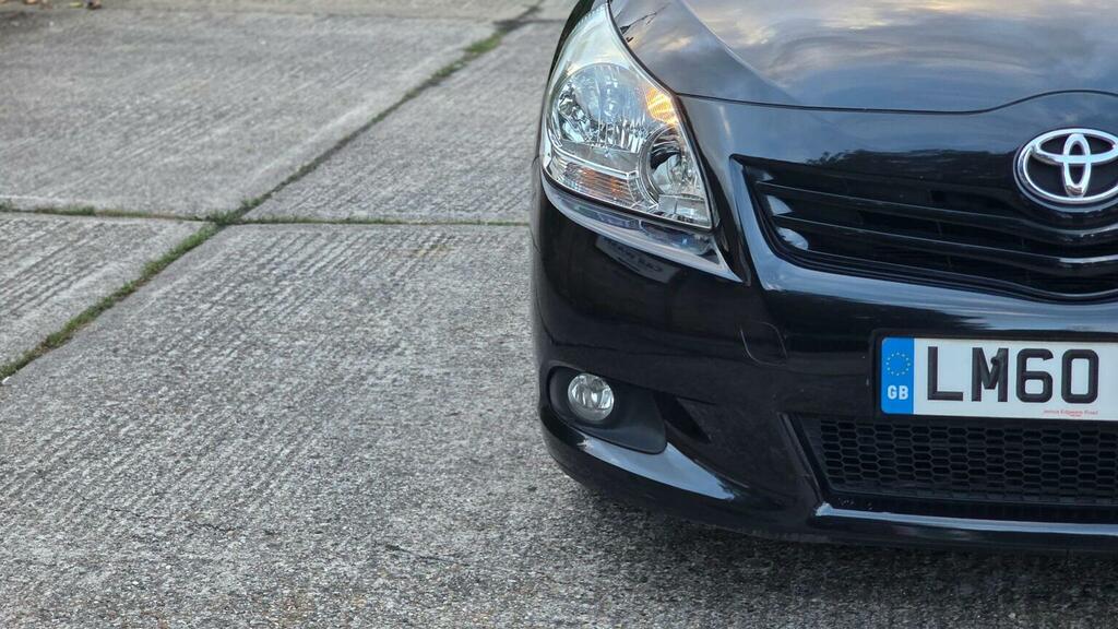 Toyota Verso Black #53