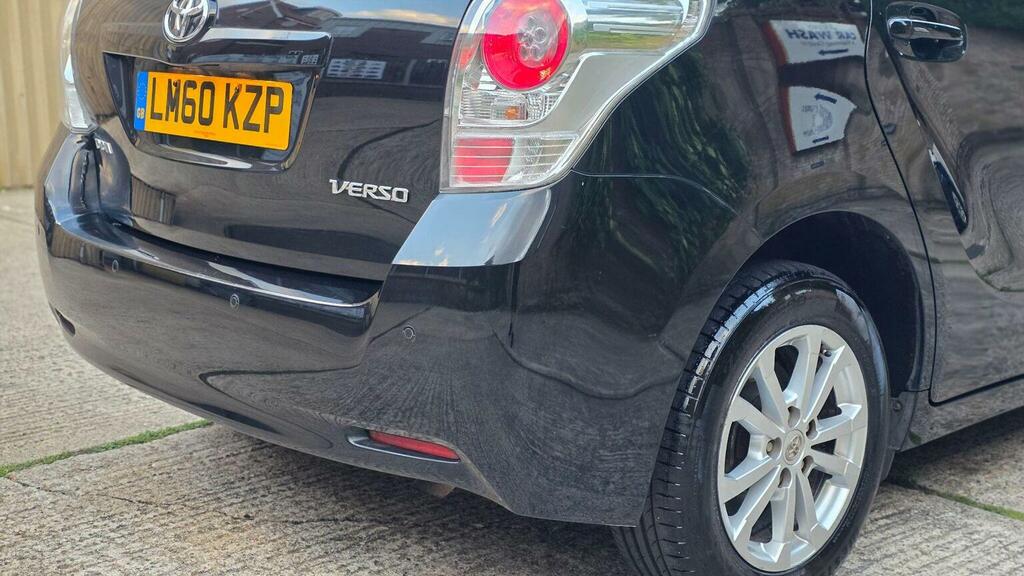 Toyota Verso Black #50