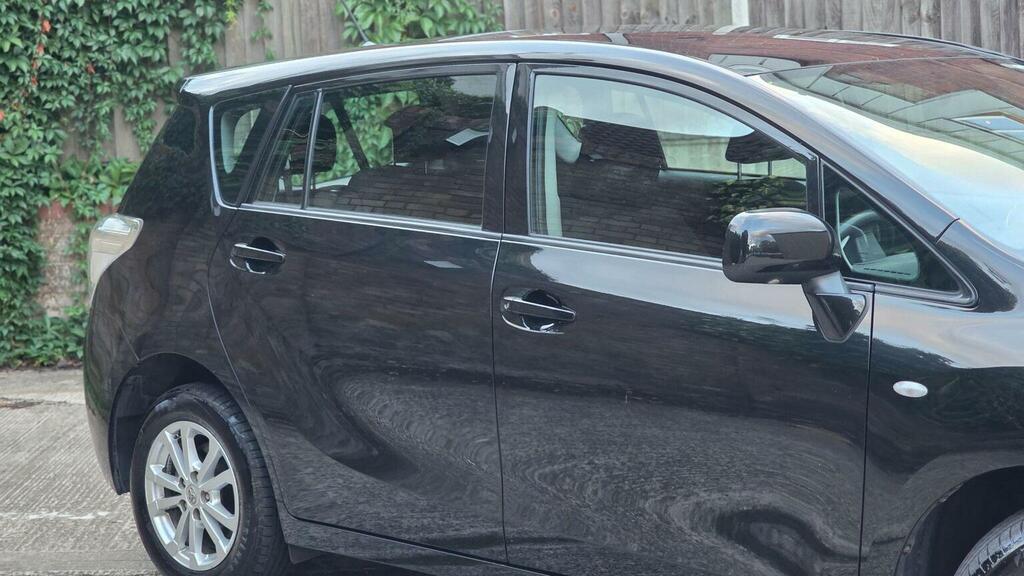 Toyota Verso Black #73