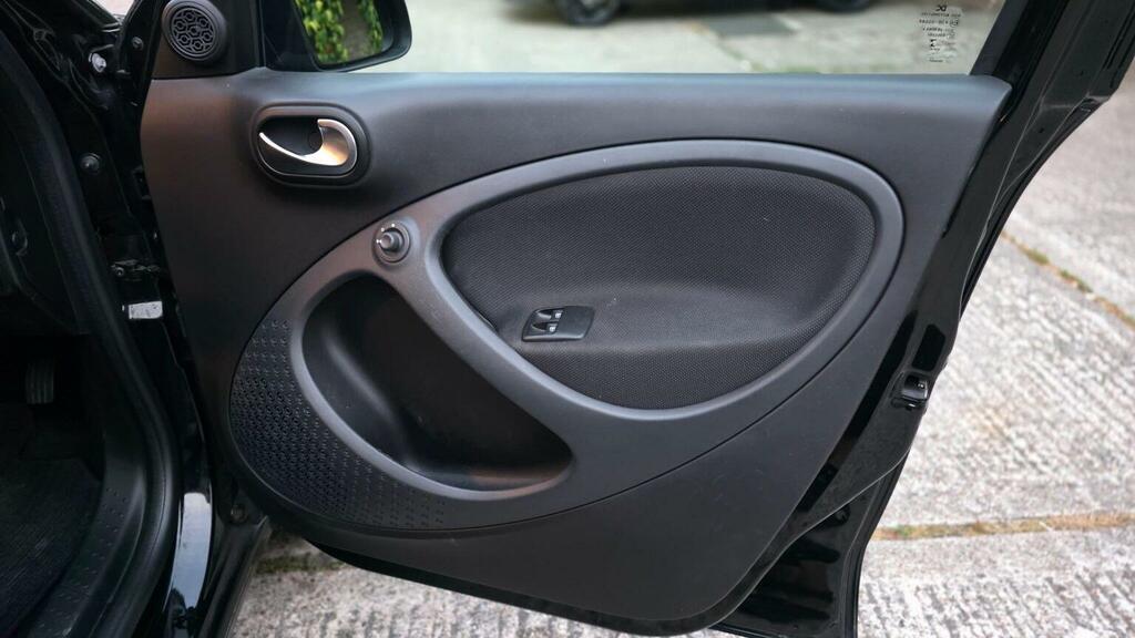 Smart Forfour 1.0 Passion Twinamic 20 Pound Tax, Park Sensors Red #29