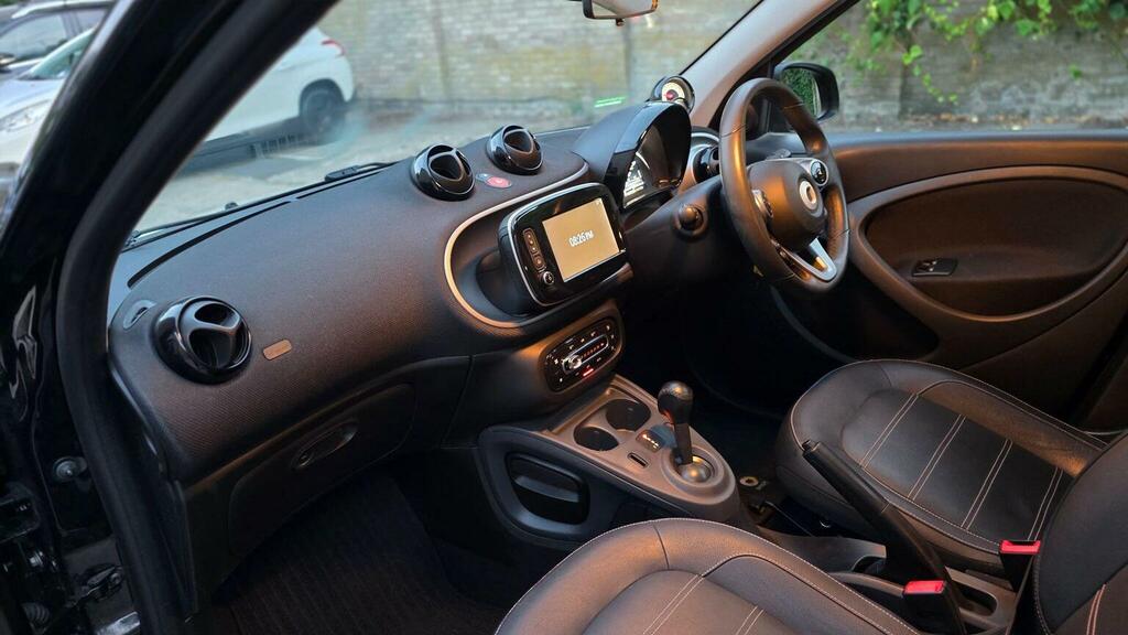 Smart Forfour 1.0 Passion Twinamic 20 Pound Tax, Park Sensors Red #36