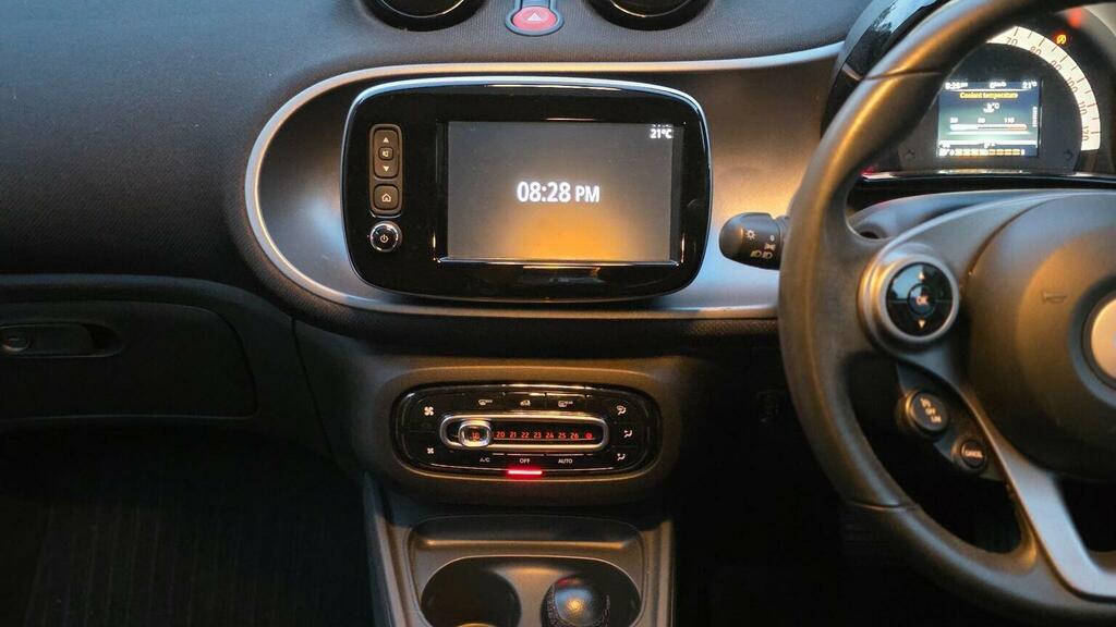Smart Forfour 1.0 Passion Twinamic 20 Pound Tax, Park Sensors Red #31