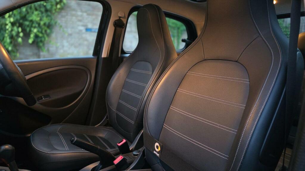 Smart Forfour 1.0 Passion Twinamic 20 Pound Tax, Park Sensors Red #37
