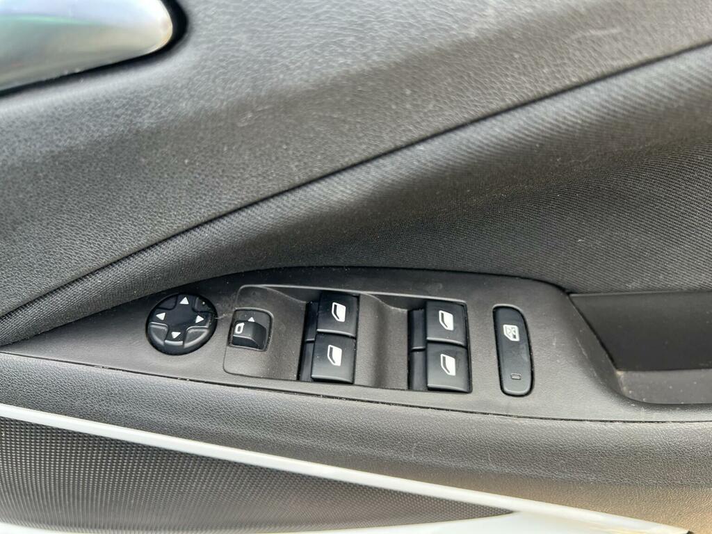 Vauxhall Crossland X Elite Nav Red #44