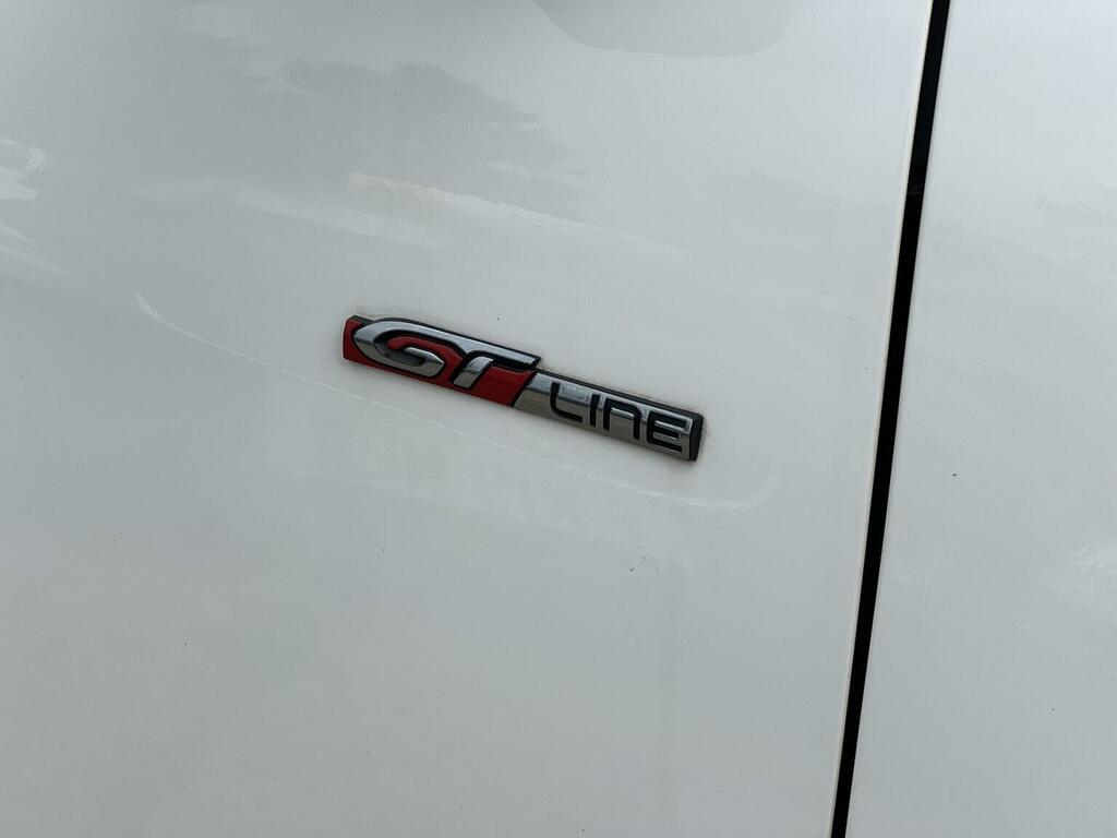 Peugeot 108 Gt Line White #4