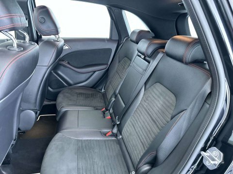 Mercedes-Benz B Class 2019 68 2.1 Black #6