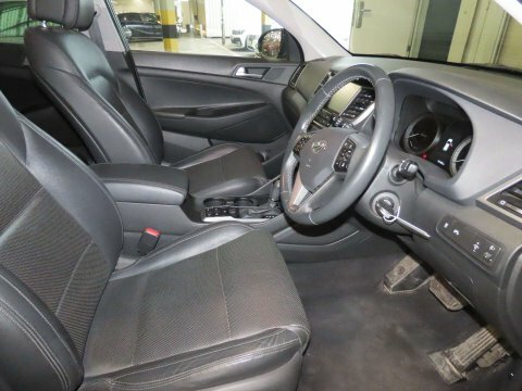 Hyundai Tucson  Silver #10