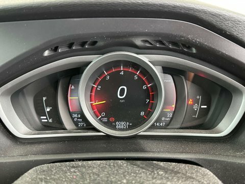 Volvo V40 T2 R-design Nav Plus White #12