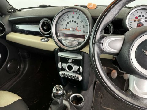 Mini Convertible Convertible 1.6 Cooper Euro 4 200959 Black #12
