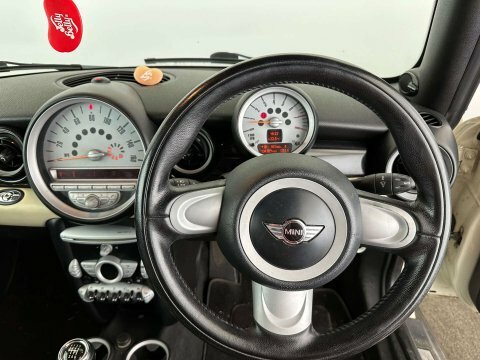Mini Convertible Convertible 1.6 Cooper Euro 4 200959 Black #11
