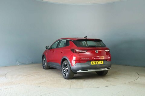 Vauxhall Grandland X 2019 69 1.2 Red #4