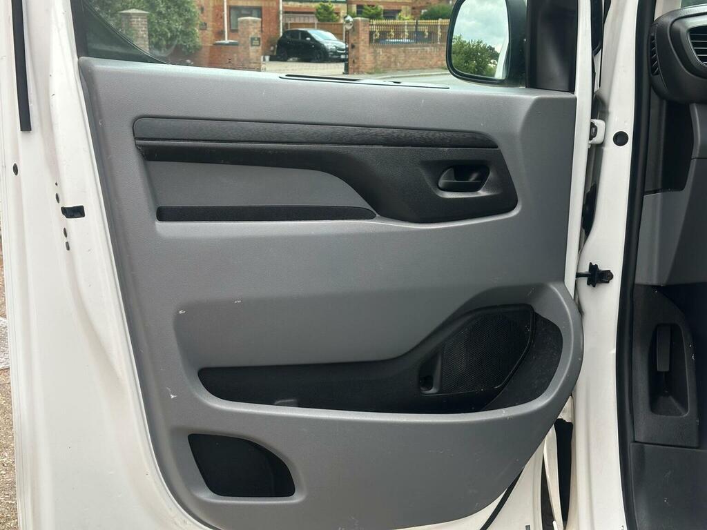 Citroen Dispatch Bluehdi 1000 Enterprise Xs White #31