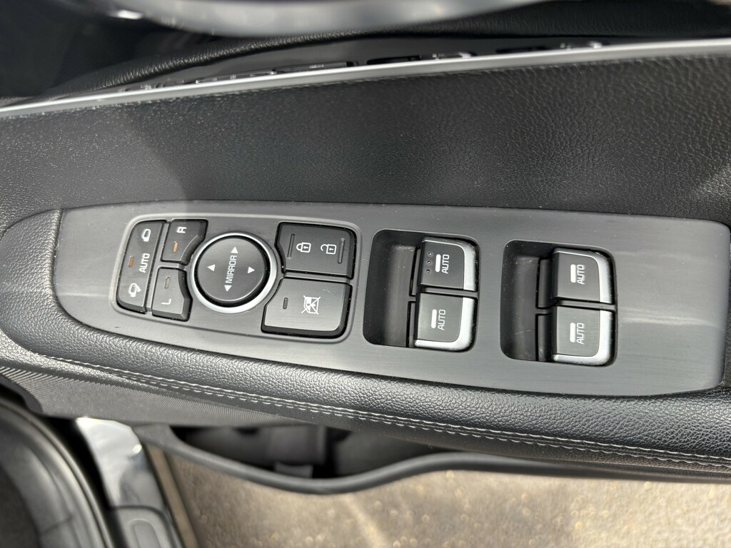 Kia Sorento 3 Spec 1.6 Self Charging Hybrid Black #22
