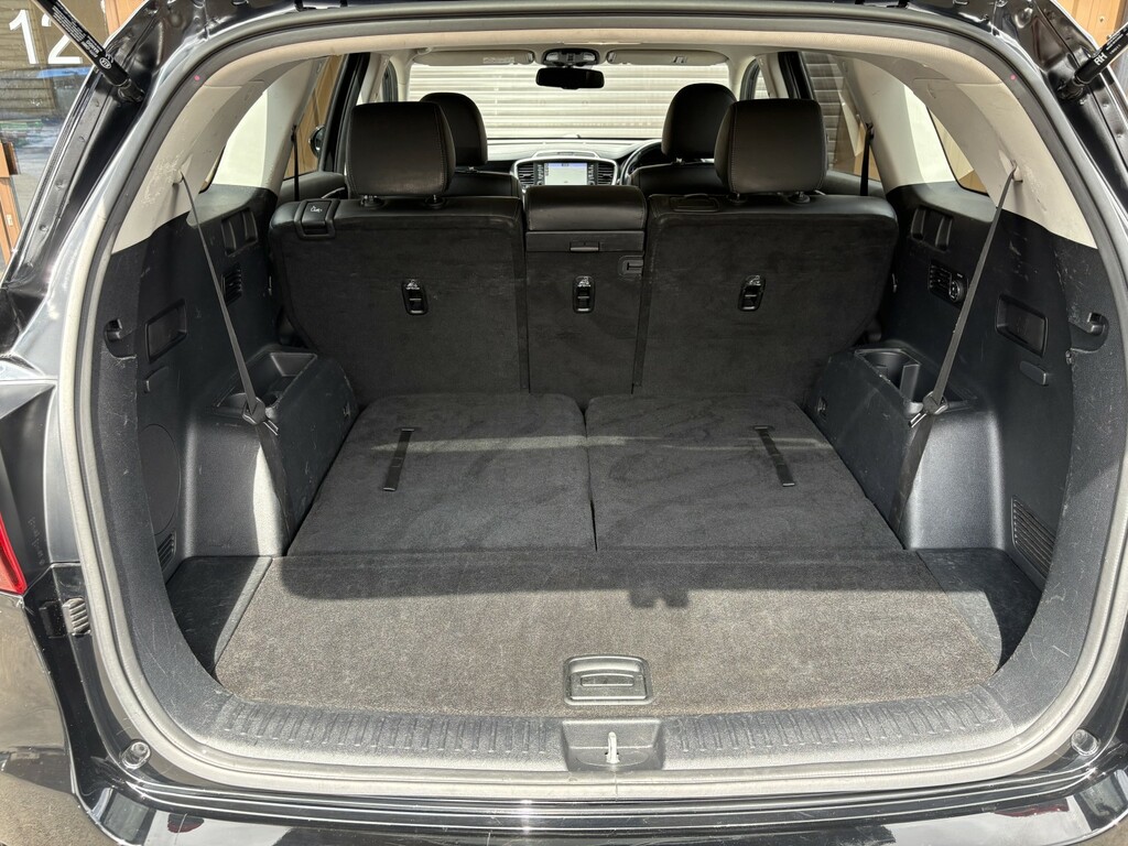 Kia Sorento 3 Spec 1.6 Self Charging Hybrid Black #10