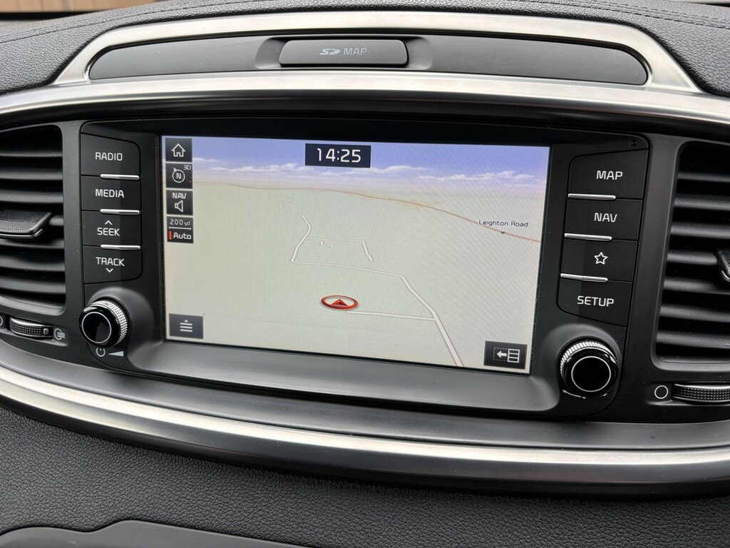 Kia Sorento 3 Spec 1.6 Self Charging Hybrid Black #23