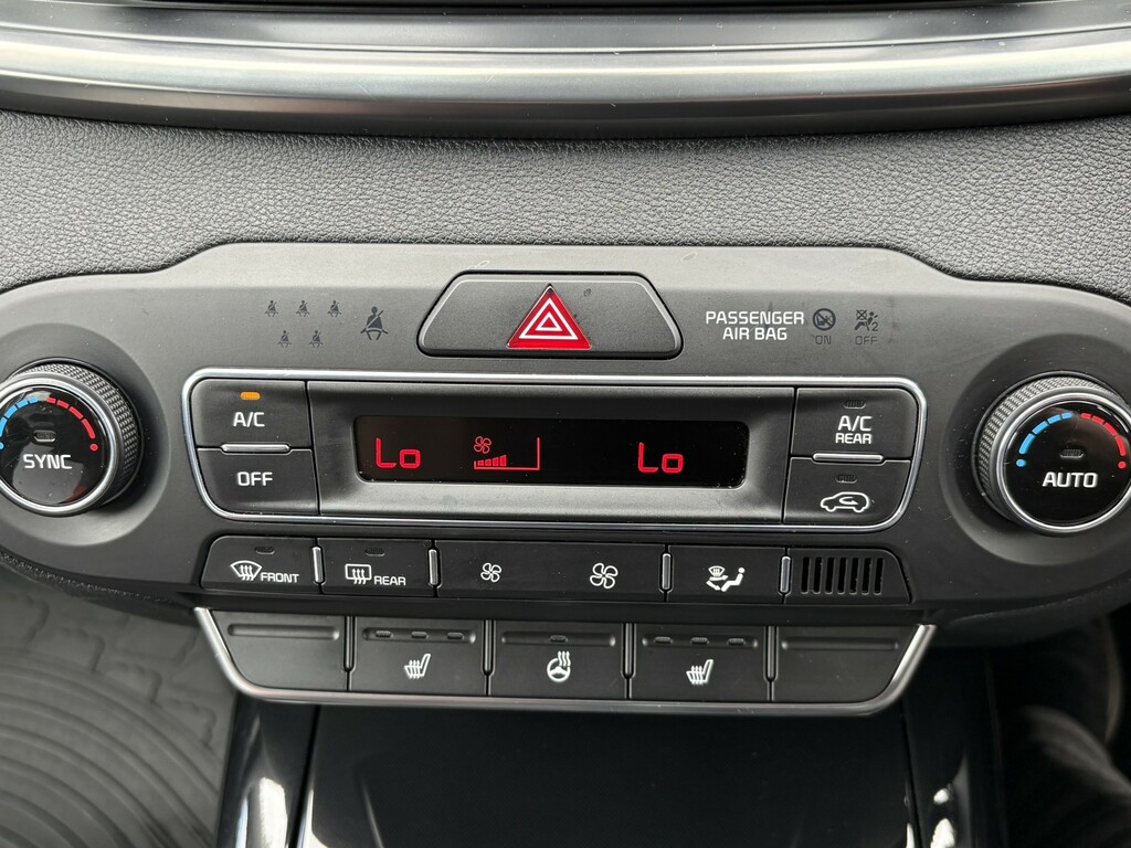 Kia Sorento 3 Spec 1.6 Self Charging Hybrid Black #27