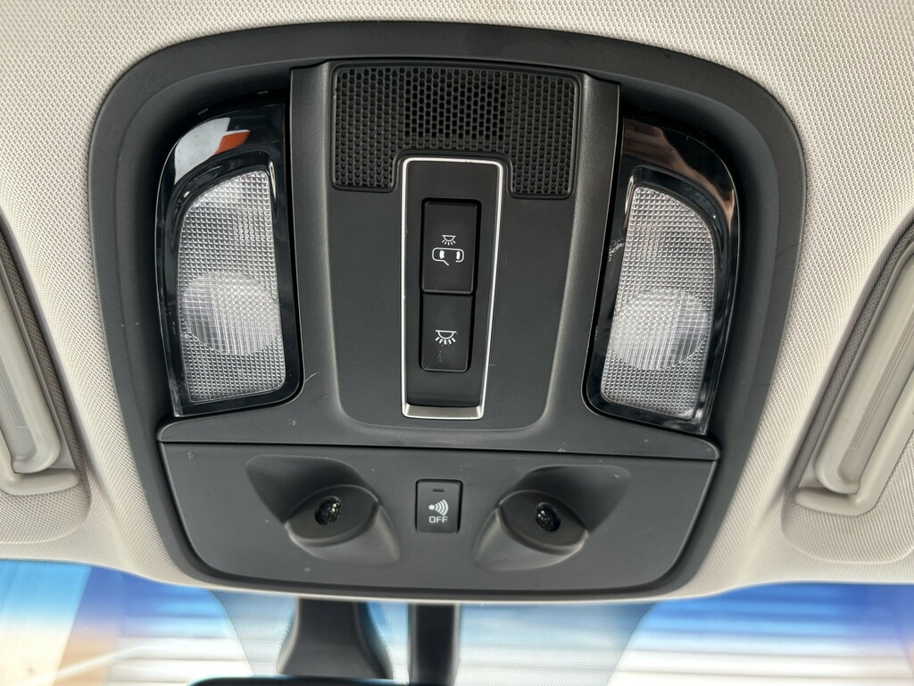 Kia Sorento 3 Spec 1.6 Self Charging Hybrid Black #33