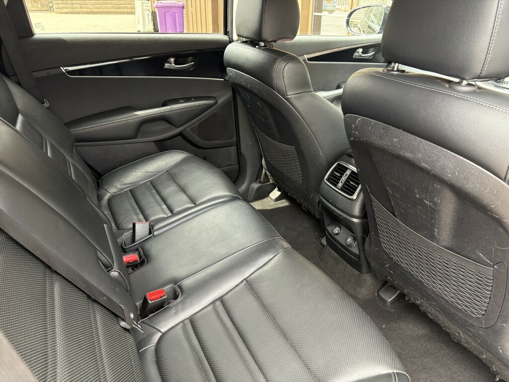 Kia Sorento 3 Spec 1.6 Self Charging Hybrid Black #12