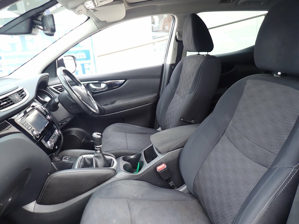 Nissan Qashqai 1.5 Dci N-tec Suv 2Wd Euro 6 S Silver #3
