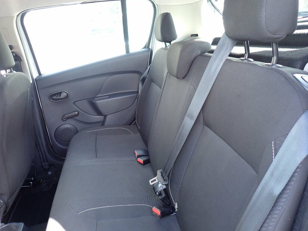 Dacia Sandero 1.0 Sce Essential Hatchback Euro White #4