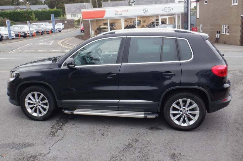 Volkswagen Tiguan 2.0 Tdi 4-Motion Se 140Ps Black #5