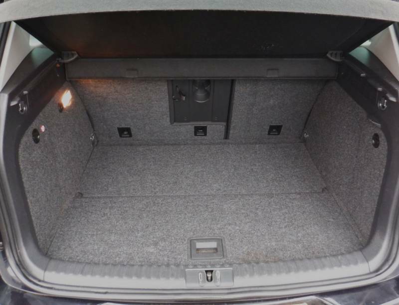 Volkswagen Tiguan S Black #19