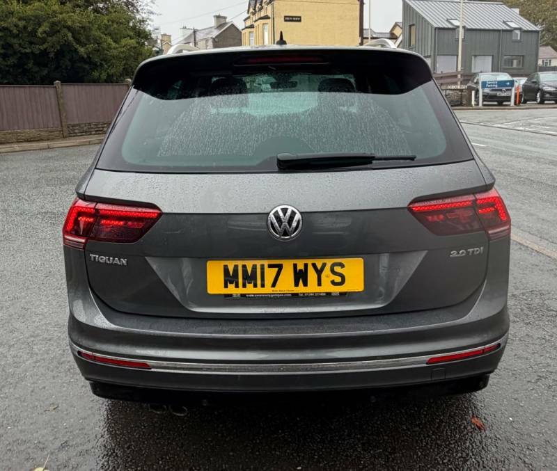 Volkswagen Tiguan Tdi Bluemotion Tech Se Navigation Green #7