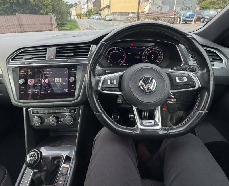 Volkswagen Tiguan Tdi Bluemotion Tech Se Navigation Green #12
