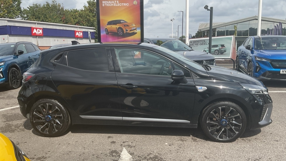 Renault Clio Renault Clio 1.6 E-tech Full Hybrid 145 Esprit Alp BG25KDK Black #2