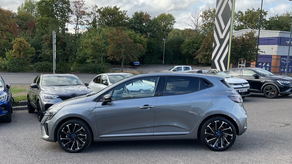 Renault Clio Renault Clio 1.6 E-tech Full Hybrid 145 Esprit Alp BL25DBV Grey #2